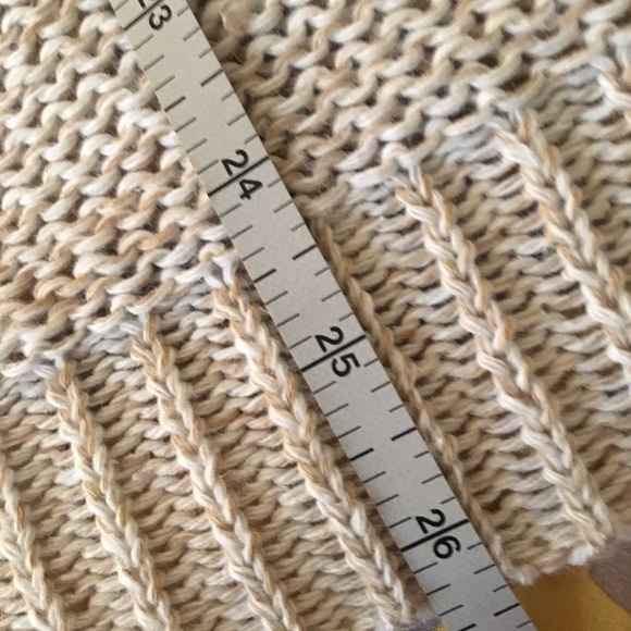 🎉HP🎉Re Posh Criss Cross Knit Top - Picture 7 of 8